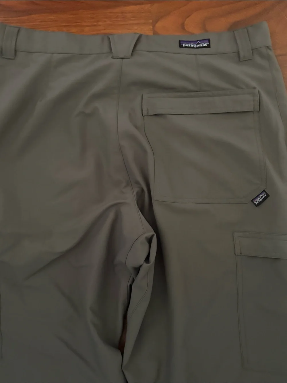 Patagonia Mens 34x30 Continental Cargo Hiking Pants Outdoor Hiking 56021 Green